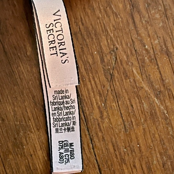 Victoria’s Secret Bralette - Picture 4 of 5